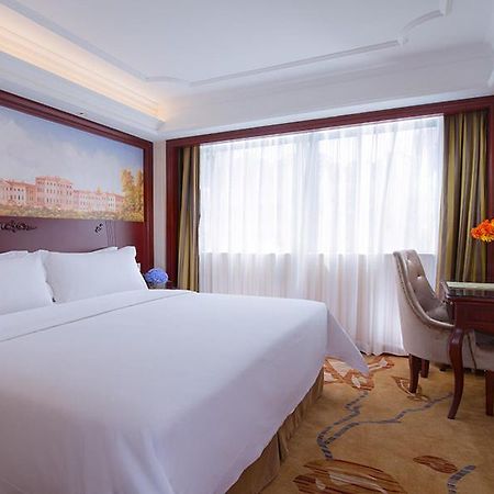 Vienna Hotel Shenzhen Shuiku New Village Esterno foto